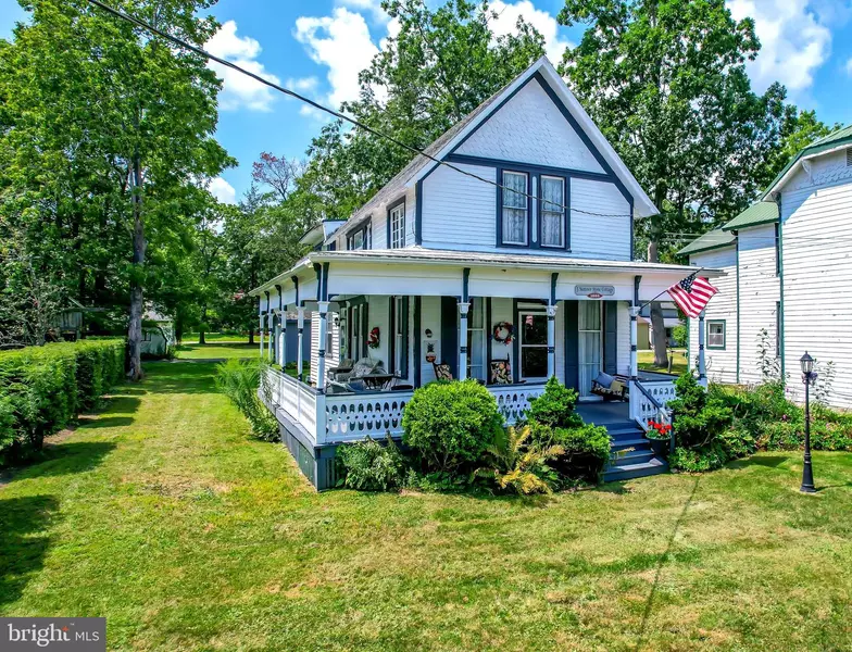 104 G STREET, Mountain Lake Park, MD 21550