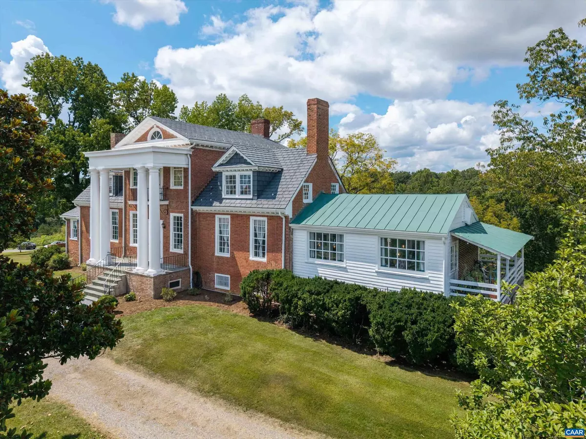 Wingina, VA 24599,1843 CABELL RD