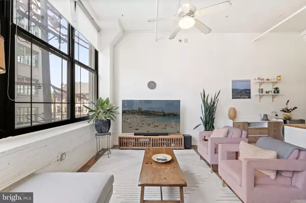 Philadelphia, PA 19107,314-22 N 12TH ST #203