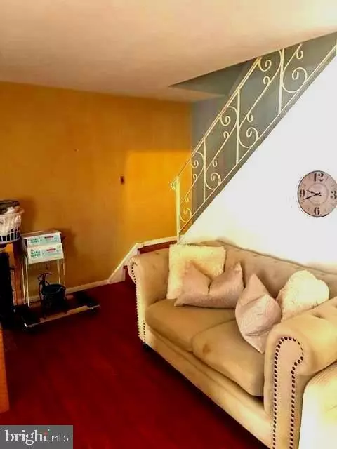 Philadelphia, PA 19142,6604 HARLEY ST