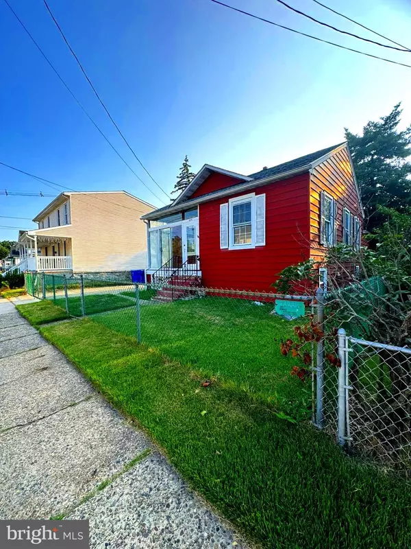 Burlington, NJ 08016,828 WOOD ST