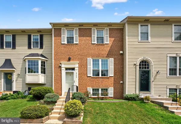 2706 SHERWOOD HALL LN, Alexandria, VA 22306