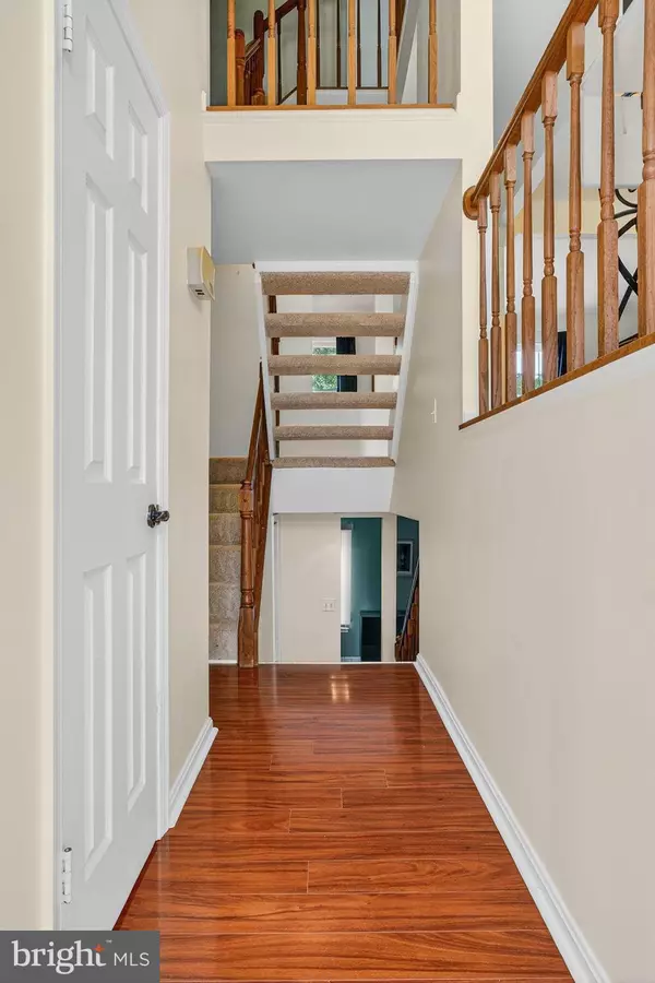 Alexandria, VA 22306,2706 SHERWOOD HALL LN