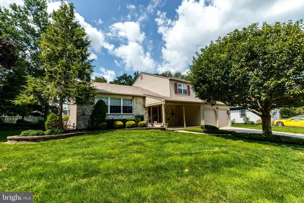 Mount Laurel, NJ 08054,12 VICTORIA CT