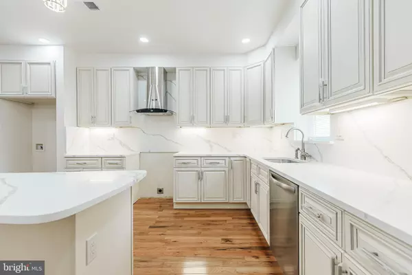 Philadelphia, PA 19141,6357 OLD YORK RD