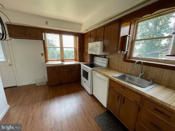 Lewistown, PA 17044,67 AIRPORT HILL RD