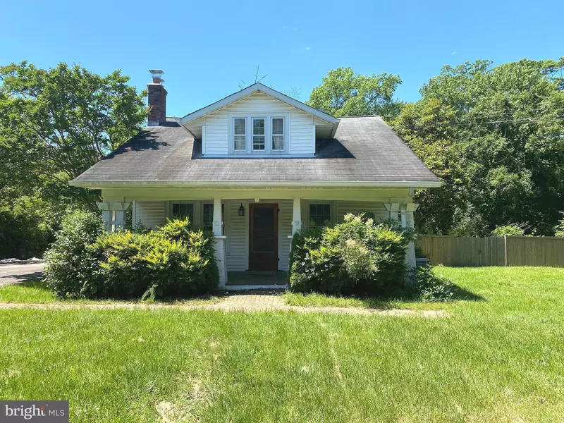 10304 GUNSTON RD, Lorton, VA 22079