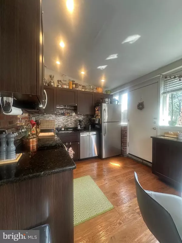Philadelphia, PA 19106,407 CYPRESS ST #3