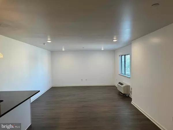 Philadelphia, PA 19128,6618 RIDGE AVE #306