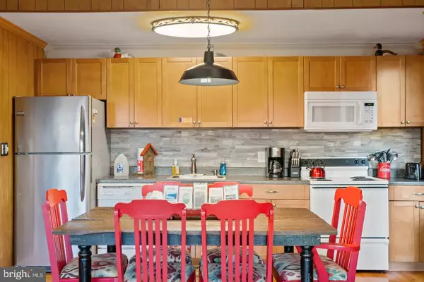 Berkeley Springs, WV 25411,170 WHIPPORWILL WAY