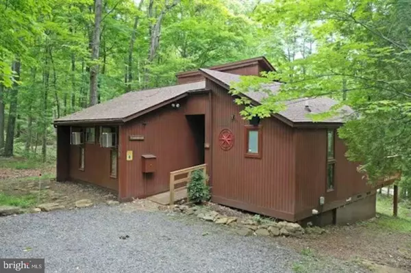 Berkeley Springs, WV 25411,170 WHIPPORWILL WAY