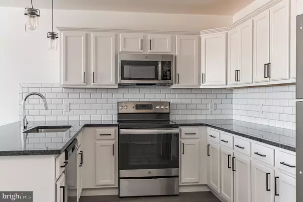 Philadelphia, PA 19128,6649 RIDGE AVE #B302