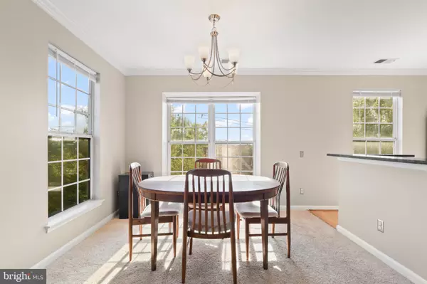 Lorton, VA 22079,8165 HALLEY CT #301