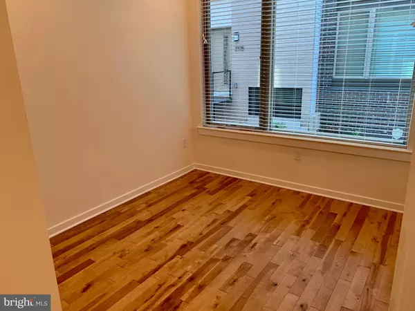 Philadelphia, PA 19125,2108 KENSINGTON WALK