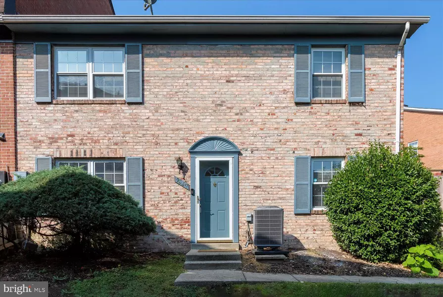 9860 HAGEL CIR, Lorton, VA 22079