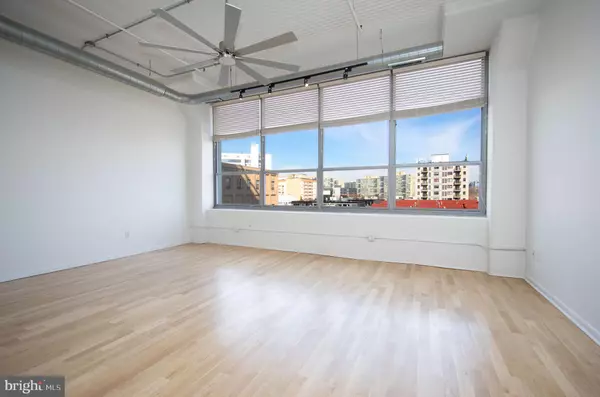 Philadelphia, PA 19103,2200-28 ARCH ST #503