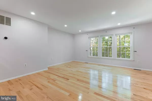 Springfield, VA 22153,7907 PEBBLE BROOK CT