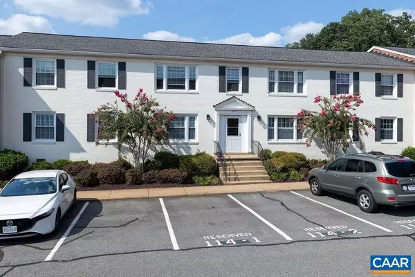 114 HESSIAN HILLS RDG #1, Charlottesville, VA 22901