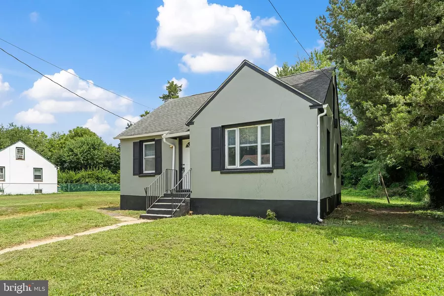 22 DAVIS AVE, Salem, NJ 08079