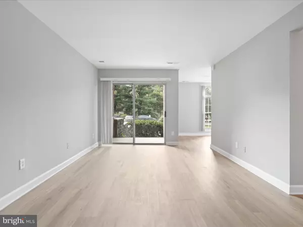 Annandale, VA 22003,8316 TOBIN RD #8316-11