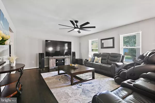 Dunkirk, MD 20754,9903 MCINTOSH DR