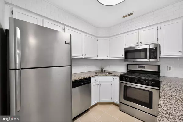 Thorofare, NJ 08086,36 TARRAGON CT