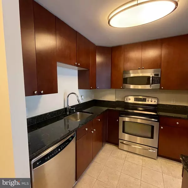 National Harbor, MD 20745,155 POTOMAC PASSAGE #336