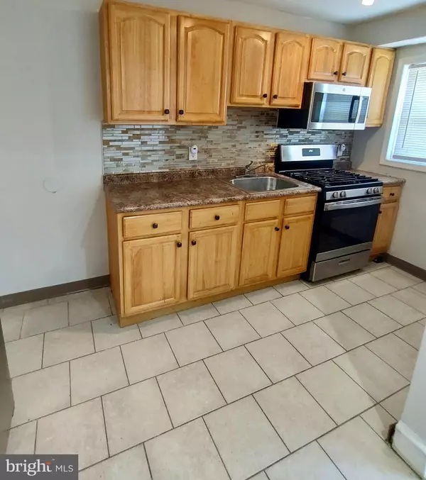 Philadelphia, PA 19142,6713 GUYER AVE #A