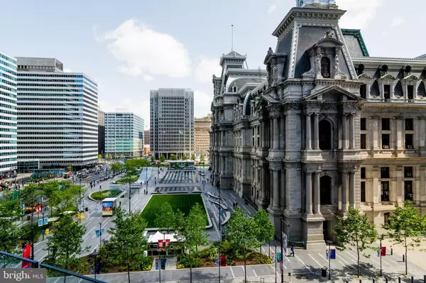 Philadelphia, PA 19102,1414 S PENN SQ #6D