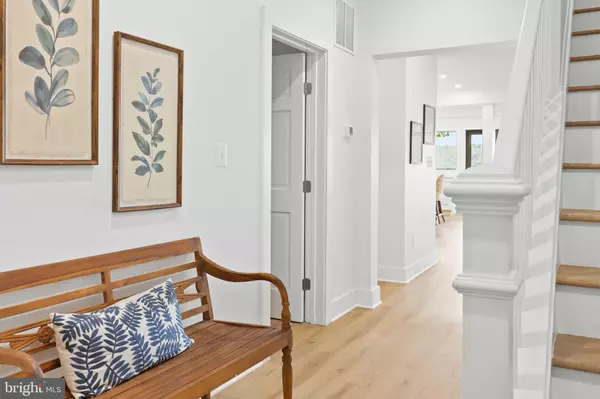 Severna Park, MD 21146,74 RIVERSIDE DR