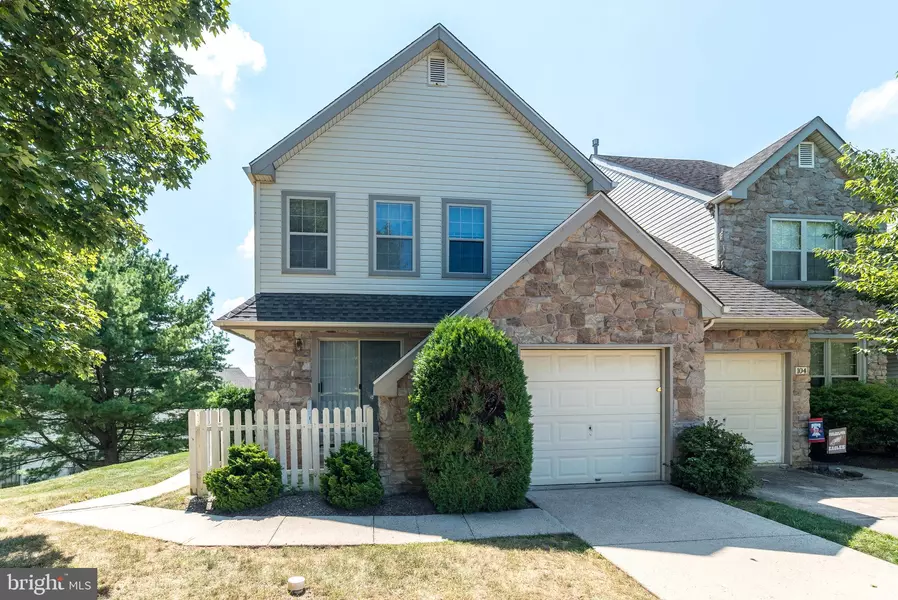 106 LARKSPUR CT, Chalfont, PA 18914