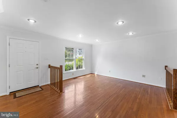 Centreville, VA 20121,14164 COMPTON VALLEY WAY