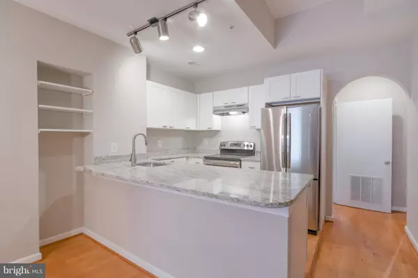 Washington, DC 20010,1352 KENYON ST NW #2