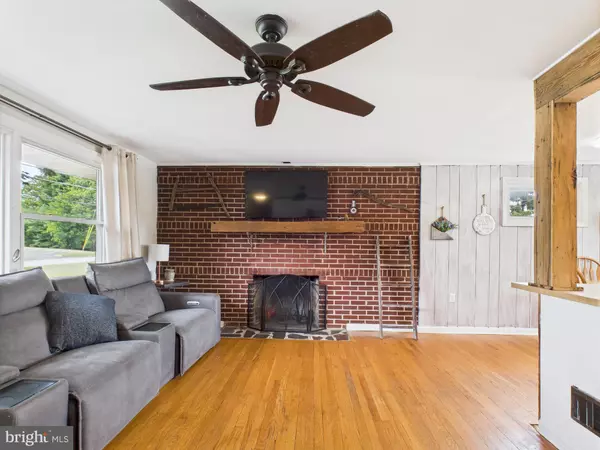 New Cumberland, PA 17070,603 EVERGREEN RD