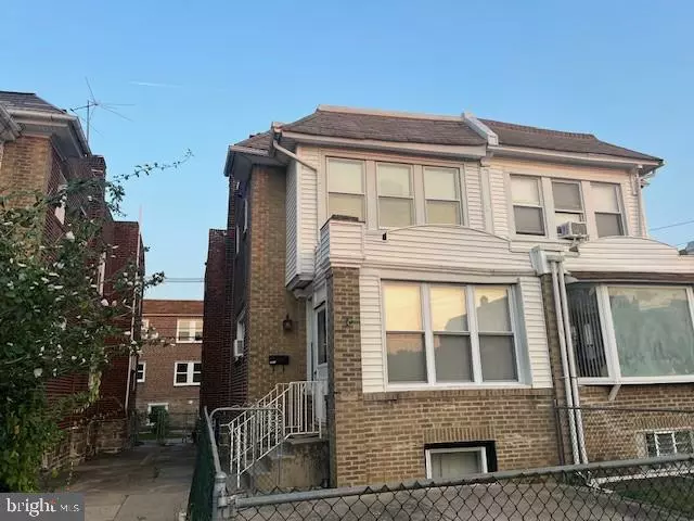 7327 SACKETT ST, Philadelphia, PA 19152