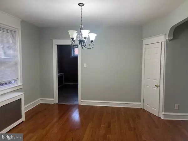 Philadelphia, PA 19152,7327 SACKETT ST