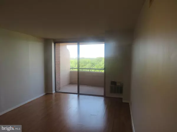 Bethesda, MD 20814,4808 MOORLAND LN #1108