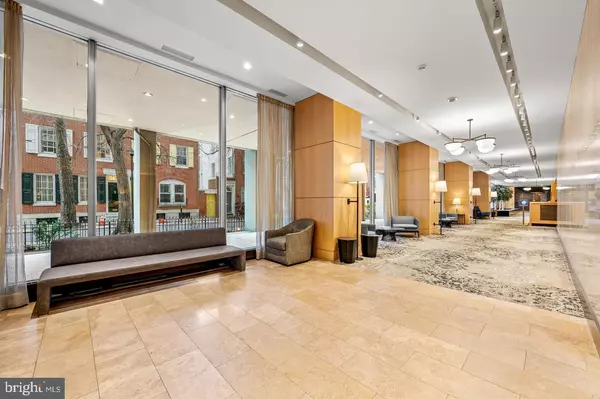 Philadelphia, PA 19103,226 W RITTENHOUSE SQ #1718