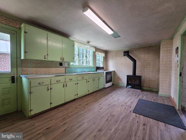 Reinholds, PA 17569,105 GALEN HALL RD