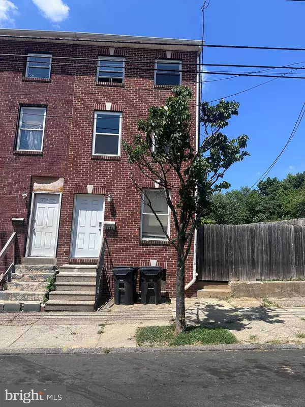 Wilmington, DE 19802,2215 N MARKET ST