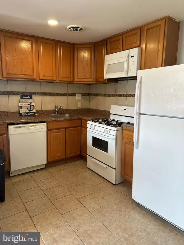 3619 W CROWN AVE, Philadelphia, PA 19114