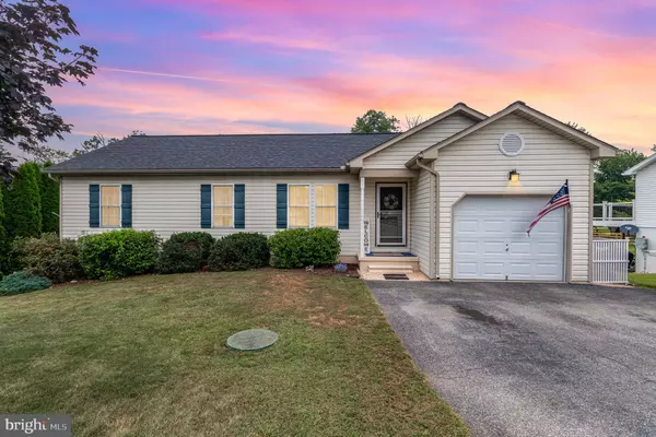 549 GRANT DR #549, Gettysburg, PA 17325