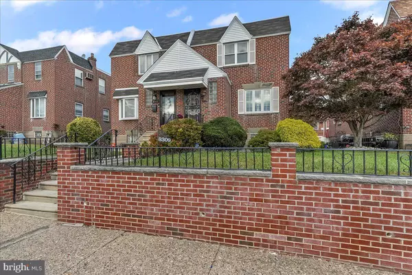 8309 LYNNEWOOD RD, Philadelphia, PA 19150