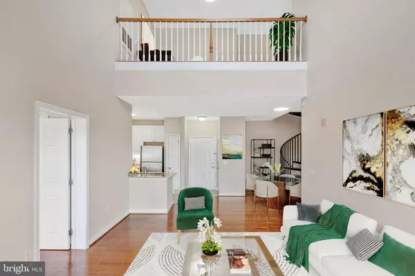 501 HUNGERFORD DR #313, Rockville, MD 20850
