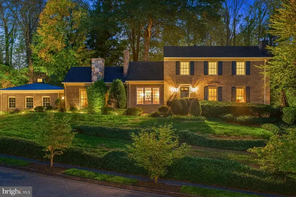 Mclean, VA 22101,5813 BENT TWIG RD