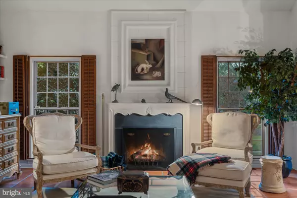 Mclean, VA 22101,5813 BENT TWIG RD