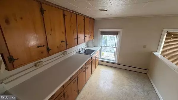 Mechanicsburg, PA 17055,130 W MAIN ST #5