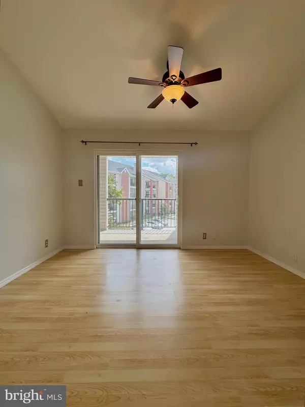 Alexandria, VA 22302,3306 WYNDHAM CIR #326