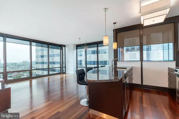 2101 MARKET ST #1707, Philadelphia, PA 19103