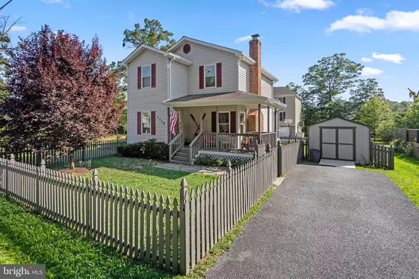 1719 LAKE AVE, Shady Side, MD 20764